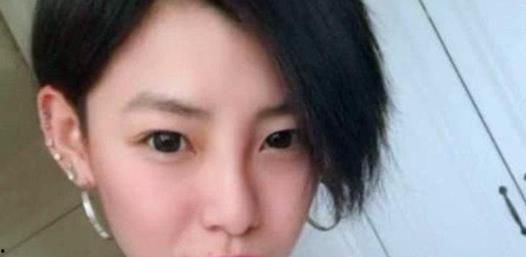 纹身整容女吃瓜视频,揭秘网红背后的真实生活