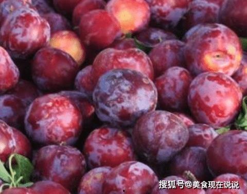 李子染3层网红烙锅,美味升级，食客追捧的美食传奇