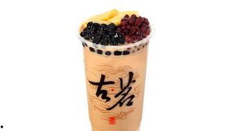 古茗情侣吃瓜,甜蜜瞬间引网友热议