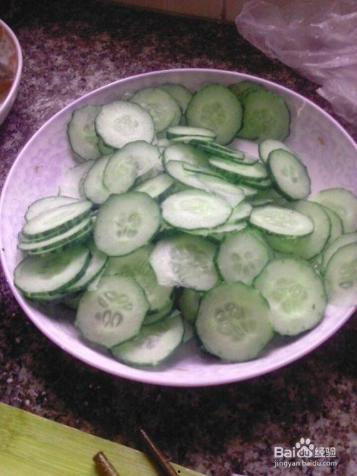 伊丽莎白瓜可以炒着吃吗,炒菜新宠，美味无限