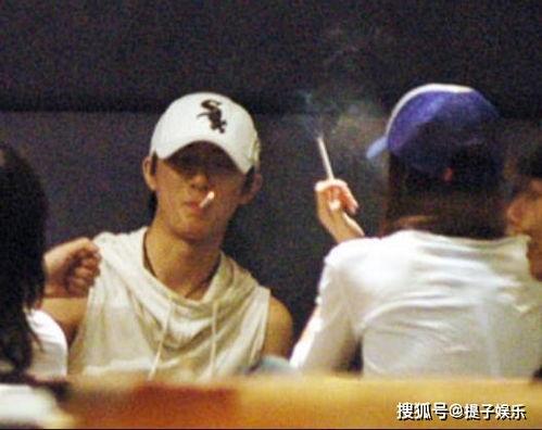 明星吸毒呕吐,呕吐现场曝光，娱乐圈再掀风波