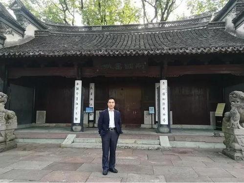 何鹤头条号,揭秘热点事件背后的真相与思考