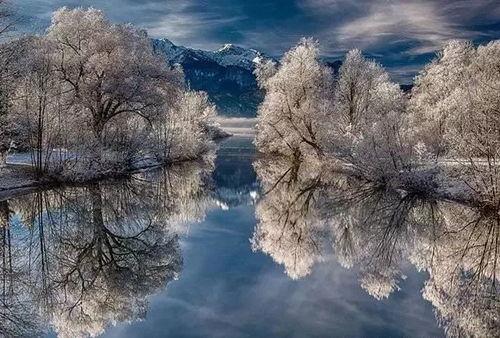 头条水面倒影怎么拍,摄影技巧与创意实践